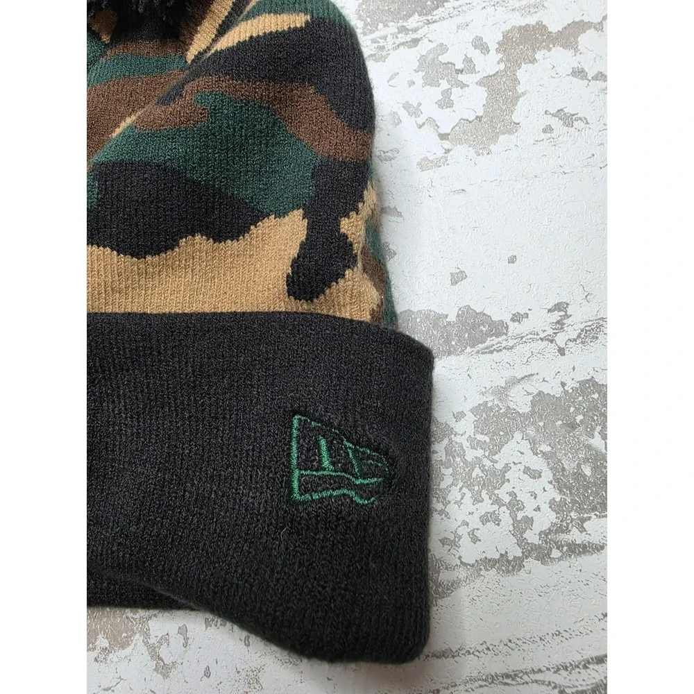 New Era Dallas Cowboys NFL Camo Beanie Knit Hat With Pom Black Green Camouflage